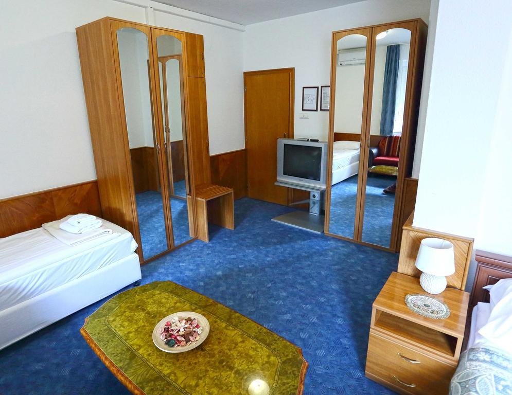 Hotel Wesselényi Győr Exterior foto